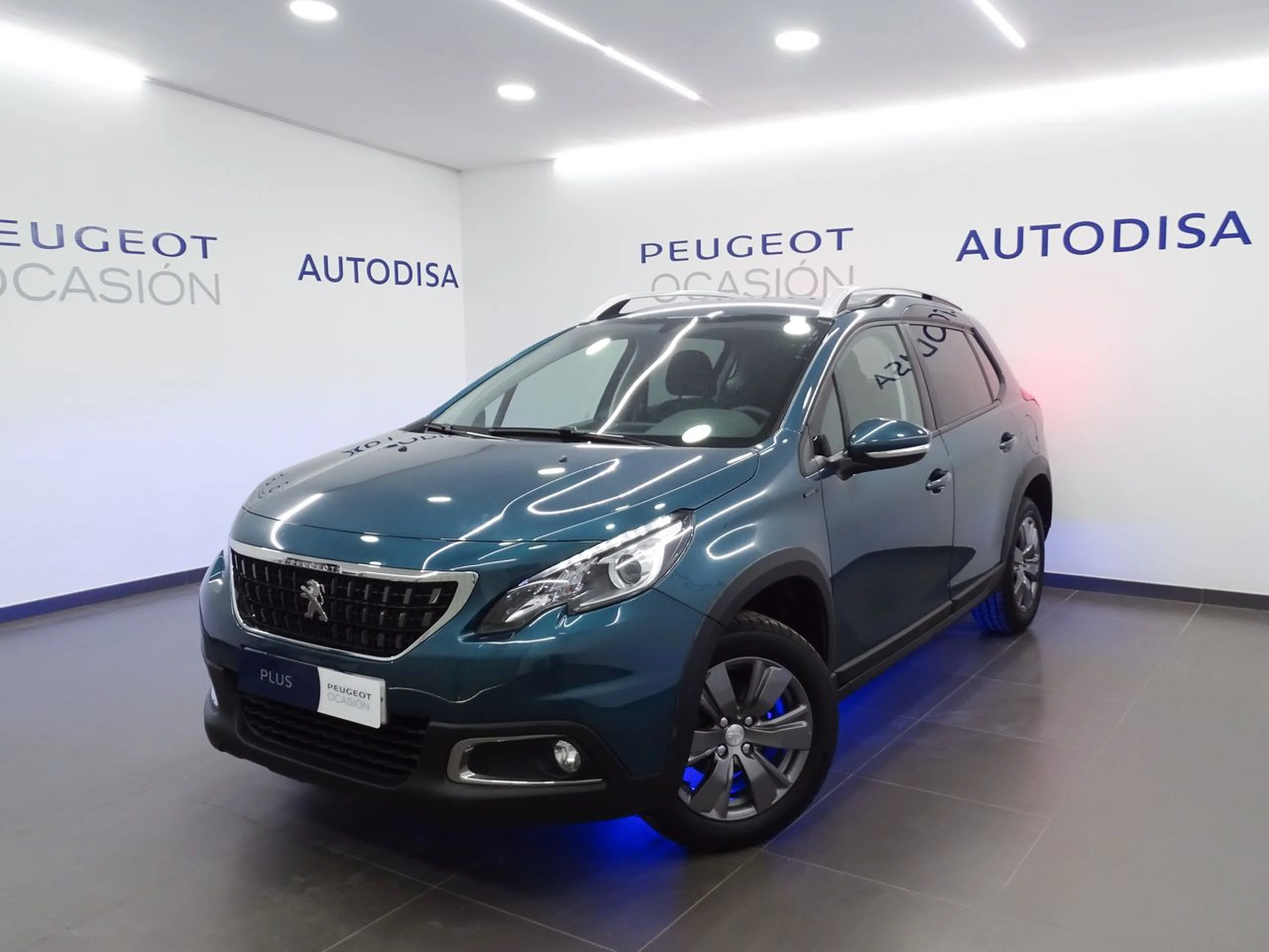 Peugeot 2008 Signature 1.2 PureTech 60KW (82CV) - Foto 1