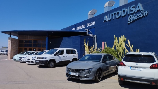 Salones Reina - Vehículos multimarca seminuevos y de ocasión - Carretera Manuel, S/n, Xàtiva, 46800, Valencia